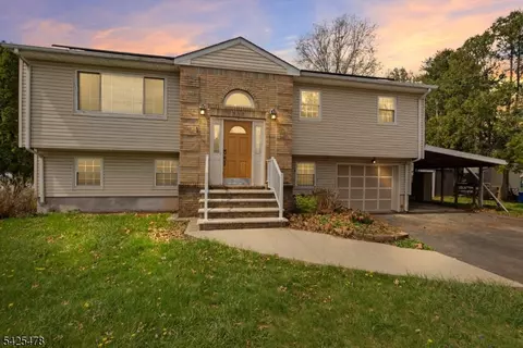 334 Pine St, Pompton Lakes, NJ 07442