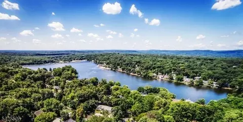 16 Forest Ter, Wayne, NJ 07470 photo 24