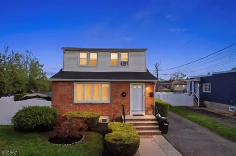 60 Westervelt Pl, Lodi, NJ 07644