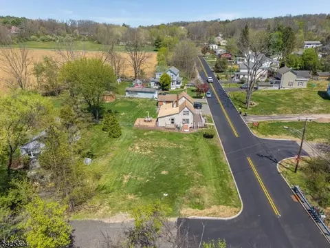 2 Maple Ln, Hampton Boro, NJ 08827 photo 10