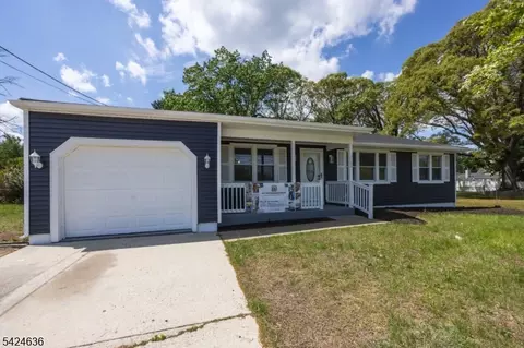 1720 Chews Landing Clementon, Blackwood, NJ 08012