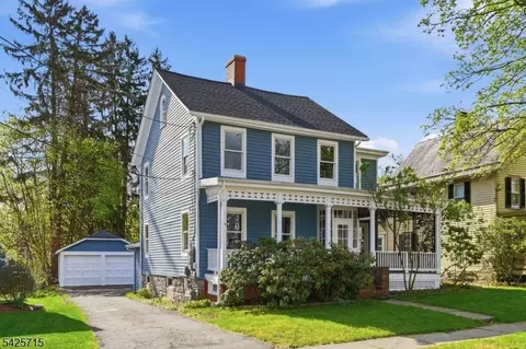 15 Maple Ave, Newton, NJ 07860