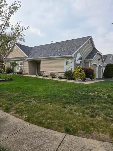 3276 Springer Ln, Toms River, NJ 08755