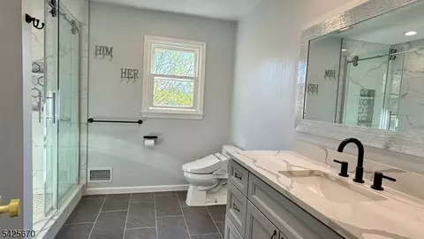 Bath - 50 Green Ave, Belle Mead, NJ 08502 photo 4 of 4
