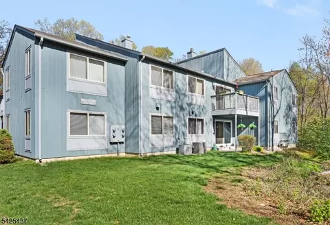 33 Drake Ln #33, Ledgewood, NJ 07852
