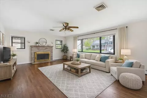 96 Wiltop Rd, Netcong, NJ 07857