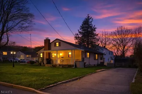 96 Wiltop Rd, Netcong, NJ 07857