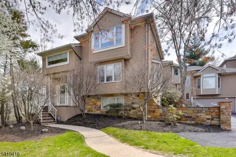 18 Dockery Dr, West Orange, NJ 07052