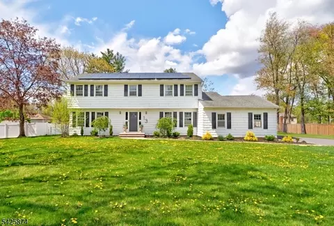 13 Hanover Rd, East Hanover, NJ 07936