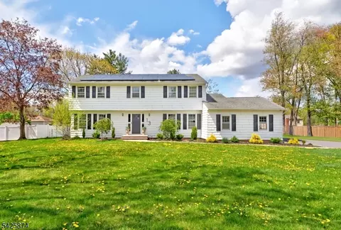 13 Hanover Rd, East Hanover, NJ 07936