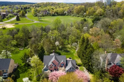 98 Bernard Dr, Basking Ridge, NJ 07920