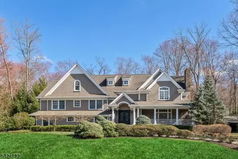 36 Clearwater Dr, Ho Ho Kus, NJ 07423