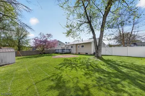16 Devonshire Ter, Flanders, NJ 07836 photo 3