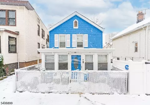 65 Cambridge St, East Orange, NJ 07018