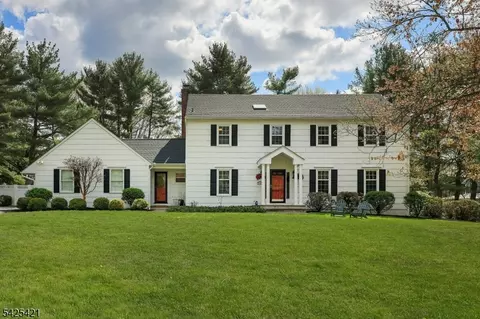 19 Eton Pl, Basking Ridge, NJ 07920