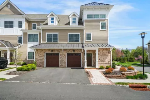 5 Mcnerney Ln, Florham Park, NJ 07932