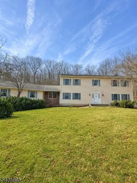 611 Snake Den Rd, West Milford, NJ 07480