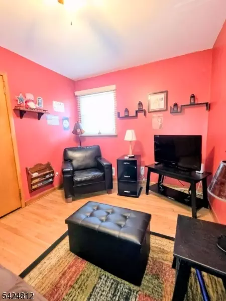 19 E 2nd St, Port Reading, NJ 07064 photo 7