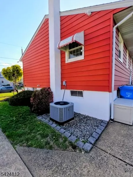 19 E 2nd St, Port Reading, NJ 07064 photo 27