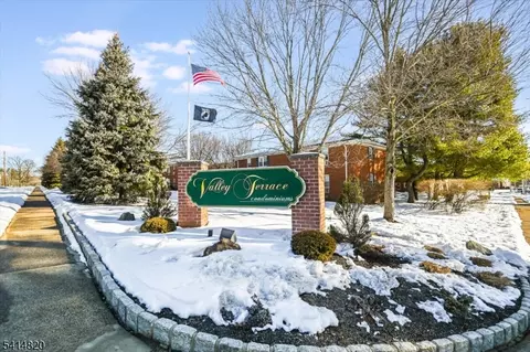 68 Knox Ter #1B, Wayne, NJ 07470