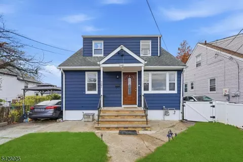 721 E Curtis St, Linden, NJ 07036