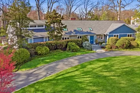 605 Mountain Dr, South Orange Village, NJ 07079
