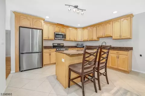 Kitchen - 4 Maple Ave, Waldwick, NJ 07463 photo 1 of 2