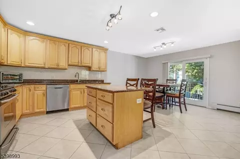 Kitchen - 4 Maple Ave, Waldwick, NJ 07463 photo 2 of 2