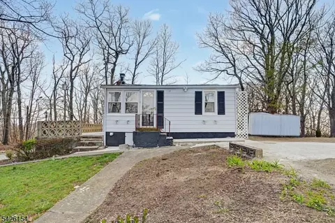 10 Berton Rd, Boonton, NJ 07005