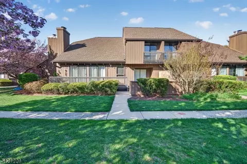 66 Kingsberry Dr #66, Somerset, NJ 08873