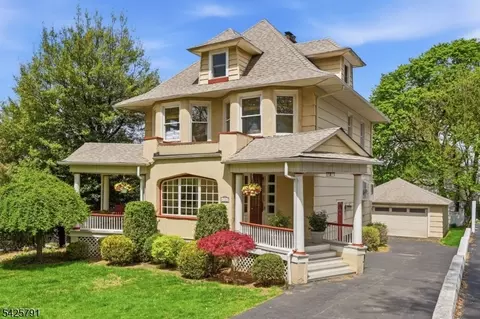 18 Irving Pl, Nutley, NJ 07110