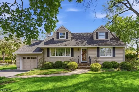 217 Jeffer St, Ridgewood, NJ 07450