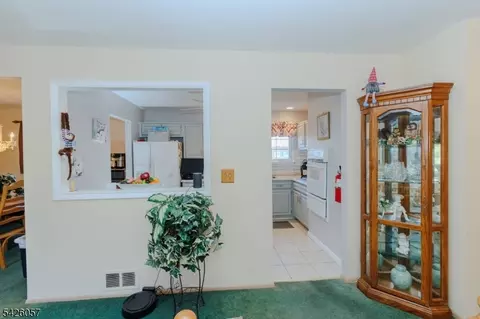 286 Harris Ave, Middlesex, NJ 08846 photo 7