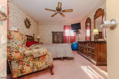 286 Harris Ave, Middlesex, NJ 08846 photo 13