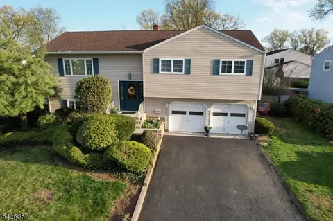 286 Harris Ave, Middlesex, NJ 08846 photo 2