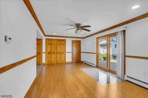 95 Calvert Ave E, Edison, NJ 08820 photo 20