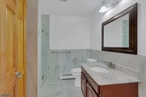 95 Calvert Ave E, Edison, NJ 08820 photo 26
