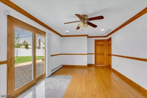 95 Calvert Ave E, Edison, NJ 08820 photo 21