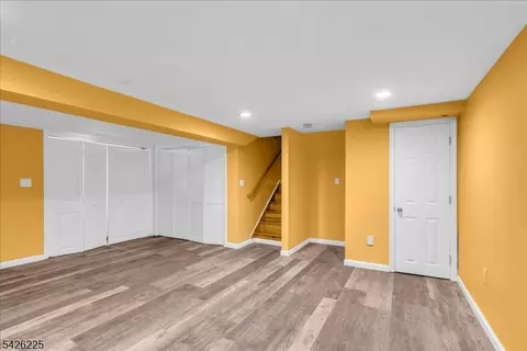 95 Calvert Ave E, Edison, NJ 08820 photo 35