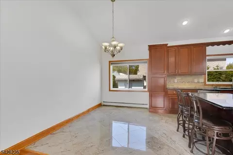 95 Calvert Ave E, Edison, NJ 08820 photo 11