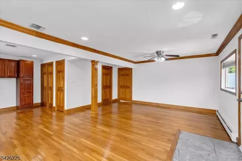 95 Calvert Ave E, Edison, NJ 08820 photo 25