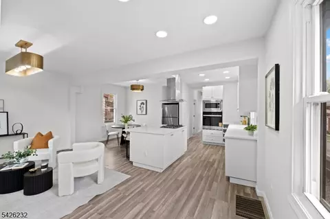 255 S 6th Ave, Highland Park, NJ 08904