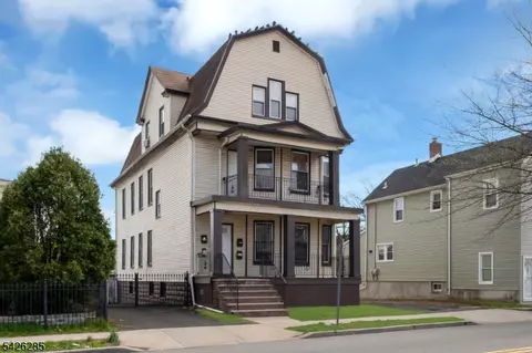 202 Sanford St, East Orange, NJ 07018