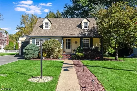 20 Remington Rd, Fair Lawn, NJ 07410