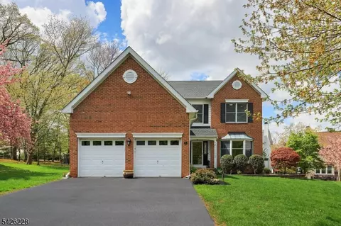 5 Gordon Pl, Basking Ridge, NJ 07920