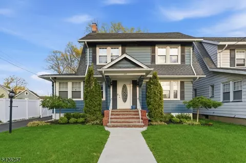 185 Washington Ave, Hawthorne, NJ 07506