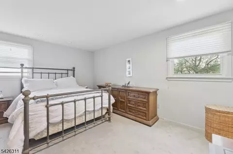 35 Robin Rd, Wayne, NJ 07470 photo 24