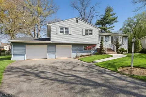 35 Robin Rd, Wayne, NJ 07470 photo 4