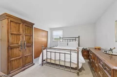 35 Robin Rd, Wayne, NJ 07470 photo 22