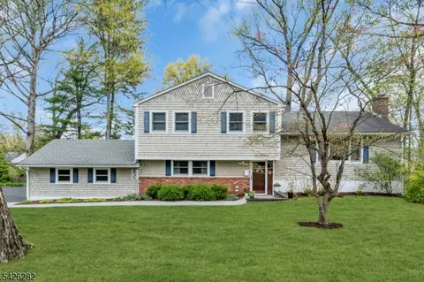 51 Chestnut St, New Providence, NJ 07974